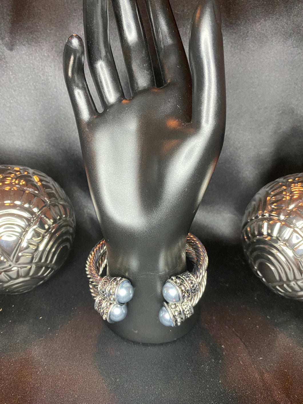 Gray Pearl Thick Cable Classic Bangles