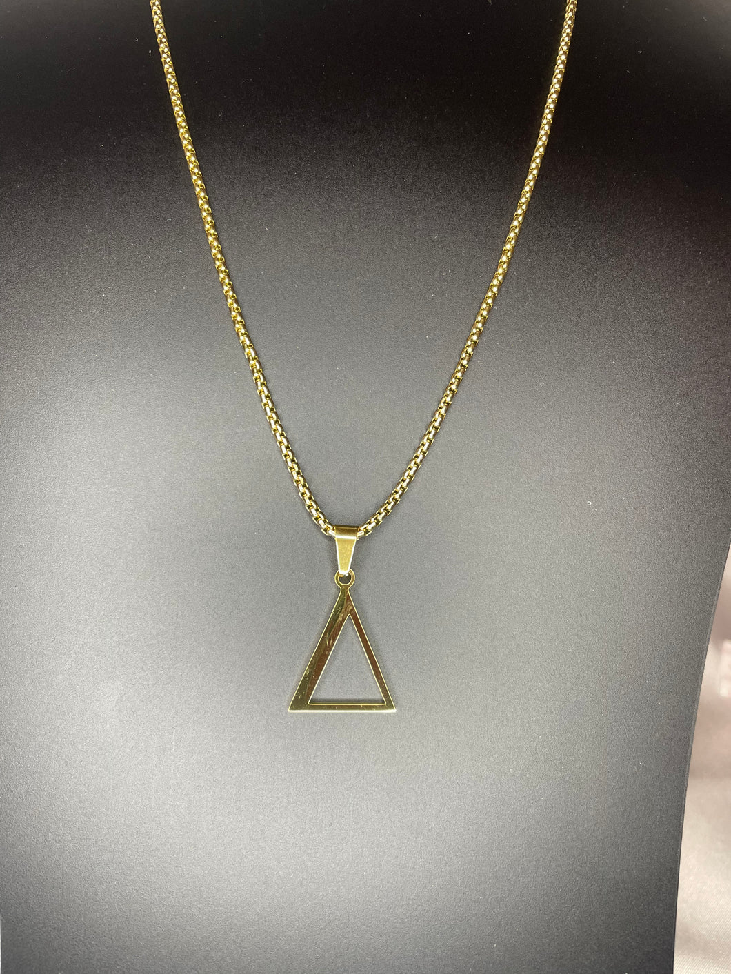 Delta Necklace - Gold