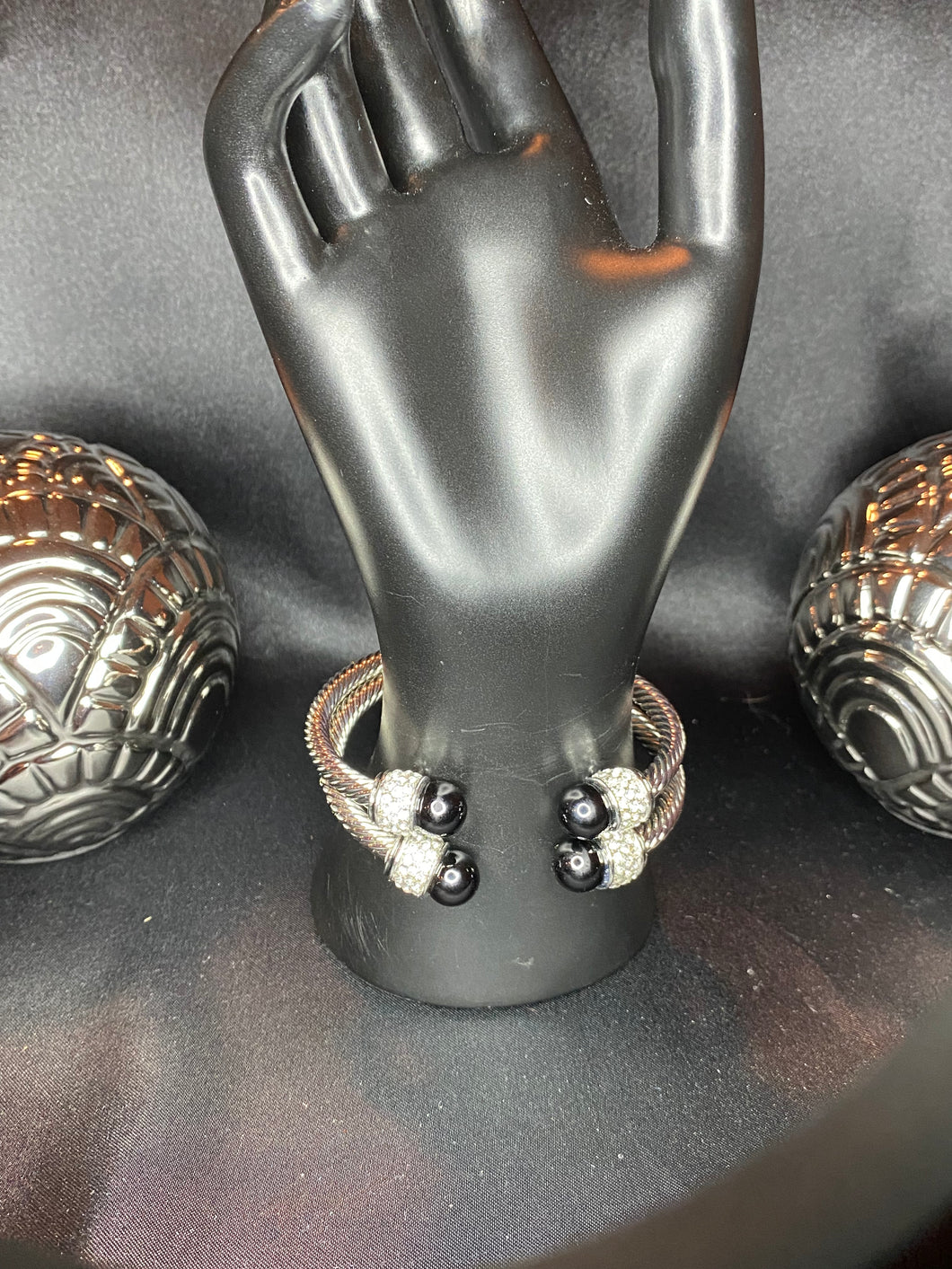 Black Pearl Stone Cable Bangles